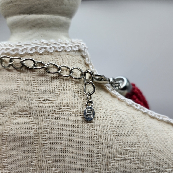 A Festive 22"/40 strands of red Mala beads necklace...FANTASTIC ELEPHANT Incl. - Picture 5 of 9